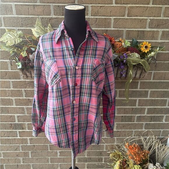 veneto by seaton Tops - Vintage 90s Casual Pink Plaid Button Down Shirt for Women